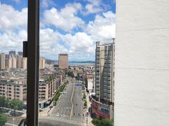 -汕尾巴黎半岛酒店