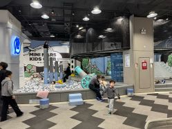 -MINI MARS 脚下的城市乐园·餐饮·派对(静安江宁店)