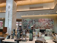 -星巴克臻选(深圳龙华红山天虹店)