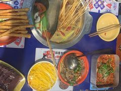 自助取餐区-马路边边串串香(苗栗路店)