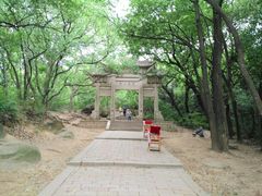 -灵岩山风景区