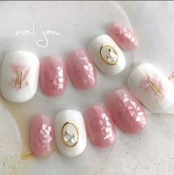 -Pink You美甲美睫纹绣定制中心