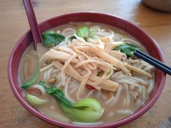 -牛八宝桂林米粉(八里庄店)