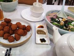 干炸小丸子-东兴楼饭庄(六里桥店)