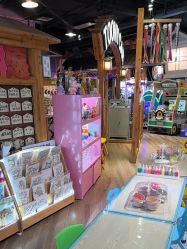 -卡通尼乐园(新达汇三林店)