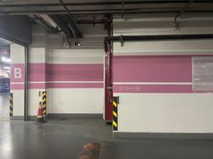 -上海世茂广场-停车场