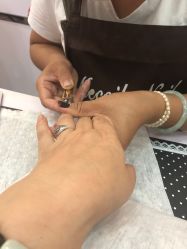 -美斯洛美甲美睫连锁店