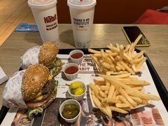 -The Habit Burger Grill 哈比特汉堡(复兴soho店)