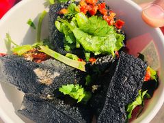 -黑色经典臭豆腐·湖南特产(步行街店)