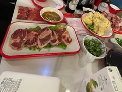 -毛辣果·贵州红酸汤牛肉火锅(西单店)