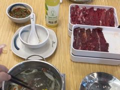 -杨老板·海鲜集市火锅·鲜切牛肉(中防万宝店)