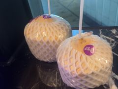 -雍容荟帝王蟹活龙虾展台自助(IFS黑金店)