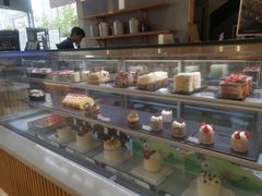 -焙丽拾光(麦凯乐直营店)