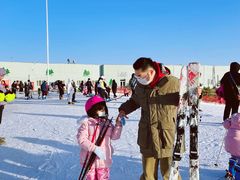 -华彬猛犸滑雪场