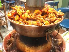 特色牛蛙锅-超越炭火牛蛙火锅鸡(河东店)