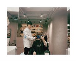 -变画·发型STUDIO