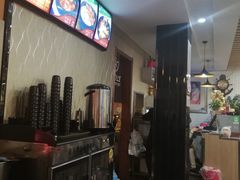 -顶顶红石锅拌饭(步行东街店)