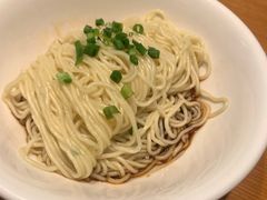 -诚铭记·虾仁汤包·成都小吃(融创店)