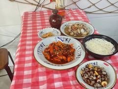 -小球滚滚湘菜馆·烤鱼·口味虾(太平街店)