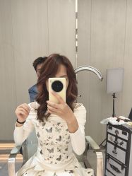 -PE SALON