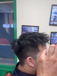 -米娜男士新国潮理发馆