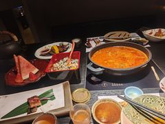 -花潮料理艺食馆(成都万象城店)