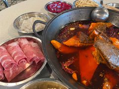 -老成都市井火锅阿泥頭火锅公司(海宁长安佳源中心广场店)