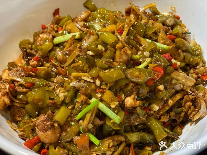 楠楠私家菜酸辣炒鸡图片