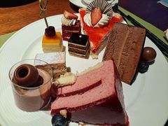 草莓慕斯蛋糕-岷山饭店-芝芝自助餐厅