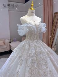 -欣薇婚纱(新源乐汇城店)