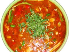 红汤鲟鱼片-源泉冷水鱼庄(小鱼洞店)