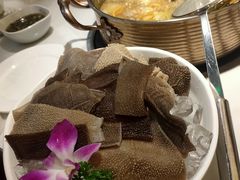 -六少·猪肚包鸡火锅(卓悦INTOWN店)
