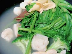 -万记麻辣烫国展总店