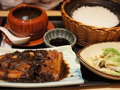 梅菜扣肉瓦锅饭+乌鸡汤-谷田稻香(昌里路店)