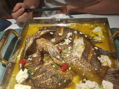 -渝是乎酸菜鱼(龙旗购物中心店)