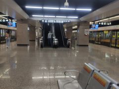 -人民广场(地铁站)