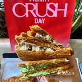 海口龙湖天街！排队也要吃的。。。