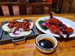 -老滇山寨•云南特色菜•地方菜•民族风情歌舞表演(金碧店)