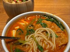 -云海肴·汽锅鸡·云南菜(天山百盛优客店)