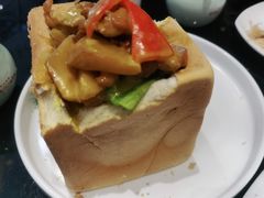 港式面包咖喱鸡-高第街56号港式餐厅·精选(世茂广场宽厚里大明湖店)