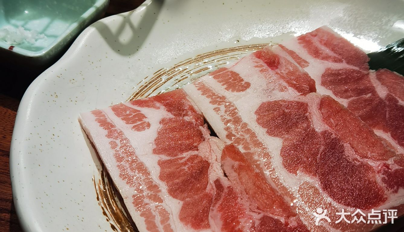 挑个雪天❄️来樱花树下烤肉肉🥩
