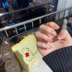 -雪奈传统美甲美睫
