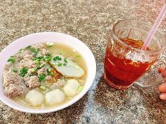 猪肉细米粉汤-榮泰米粉湯(Left Shop)