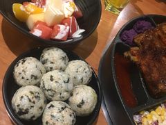 -肥肥虾庄·金牌油焖大虾(杨园滨江时代walk店)
