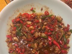 -爱碗亭·鲜炒湖南菜(壹城中心店)