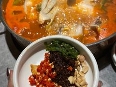 -野山舂·贵州现舂酸汤牛肉(民生路店)