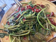 -周老三跷脚牛肉·全牛火锅(非遗传承店)
