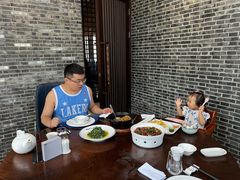 -火福·天湖阁大闸蟹博物馆主题餐厅(浅水湾店)