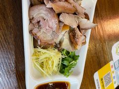 万峦猪脚-台南擔仔面·卤肉饭(老虹井路店)