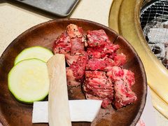 -蚂蚁洞·烤肉大营地(上海静安大悦城店)